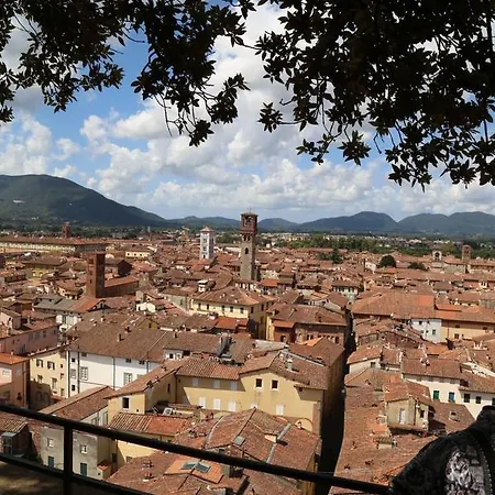 Perle D'ambra 2* Lucca