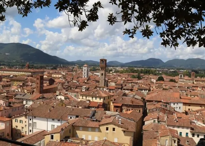 Perle D'ambra 招待所 卢卡